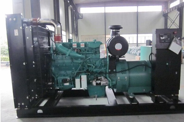 枣庄二手常柴300kw大型柴油发电机组